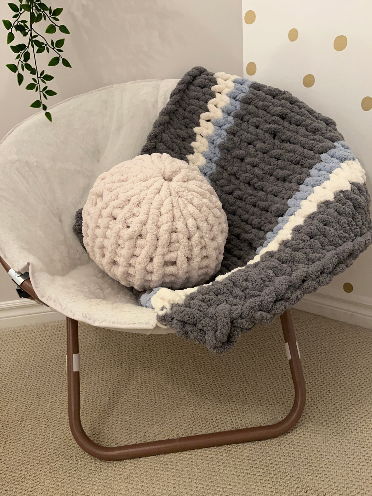 Mountain blue blanket